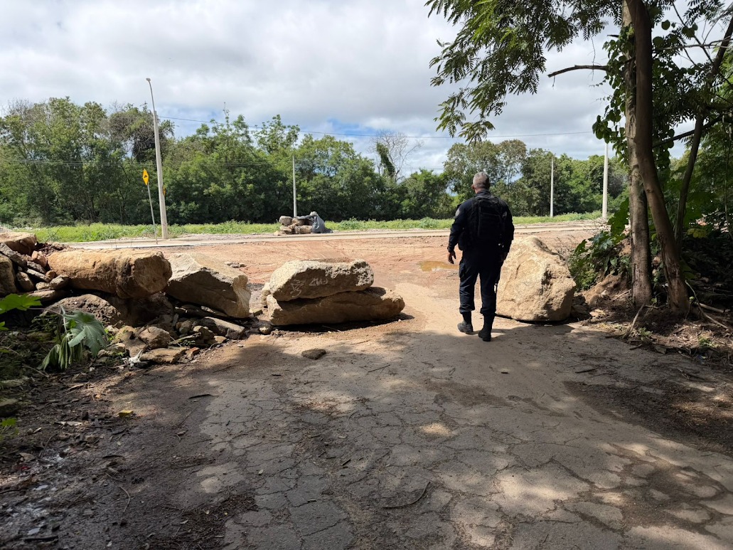 18º BPM retira 23 toneladas de barricadas de ruas na Cidade de Deus